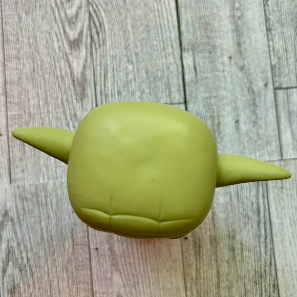 Funko Pop! Star Wars Yoda Bobble-Head 02 - Picture 5 of 7